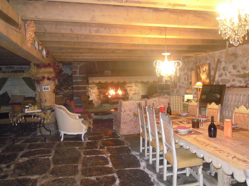 Bed and Breakfast Le Francillon Les Estables Exterior foto